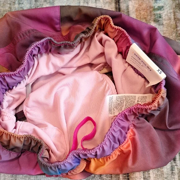 Old Navy Pink and Orange Athletic Shorts with Elastic Waistband. NWT Size XS - Picture 6 of 8